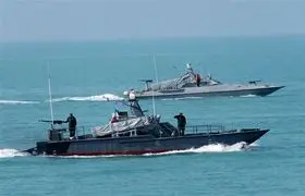فیلم رژۀ ۳۰۰۰ فروندی شناورهای سپاه در خلیج فارس/ خط و نشان سپاه برای دشمنان