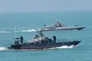 فیلم رژۀ ۳۰۰۰ فروندی شناورهای سپاه در خلیج فارس/ خط و نشان سپاه برای دشمنان