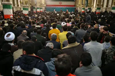 دیدار جمعی از رأی اولی‌ها و خانواده‌های شهدا با رهبر انقلاب