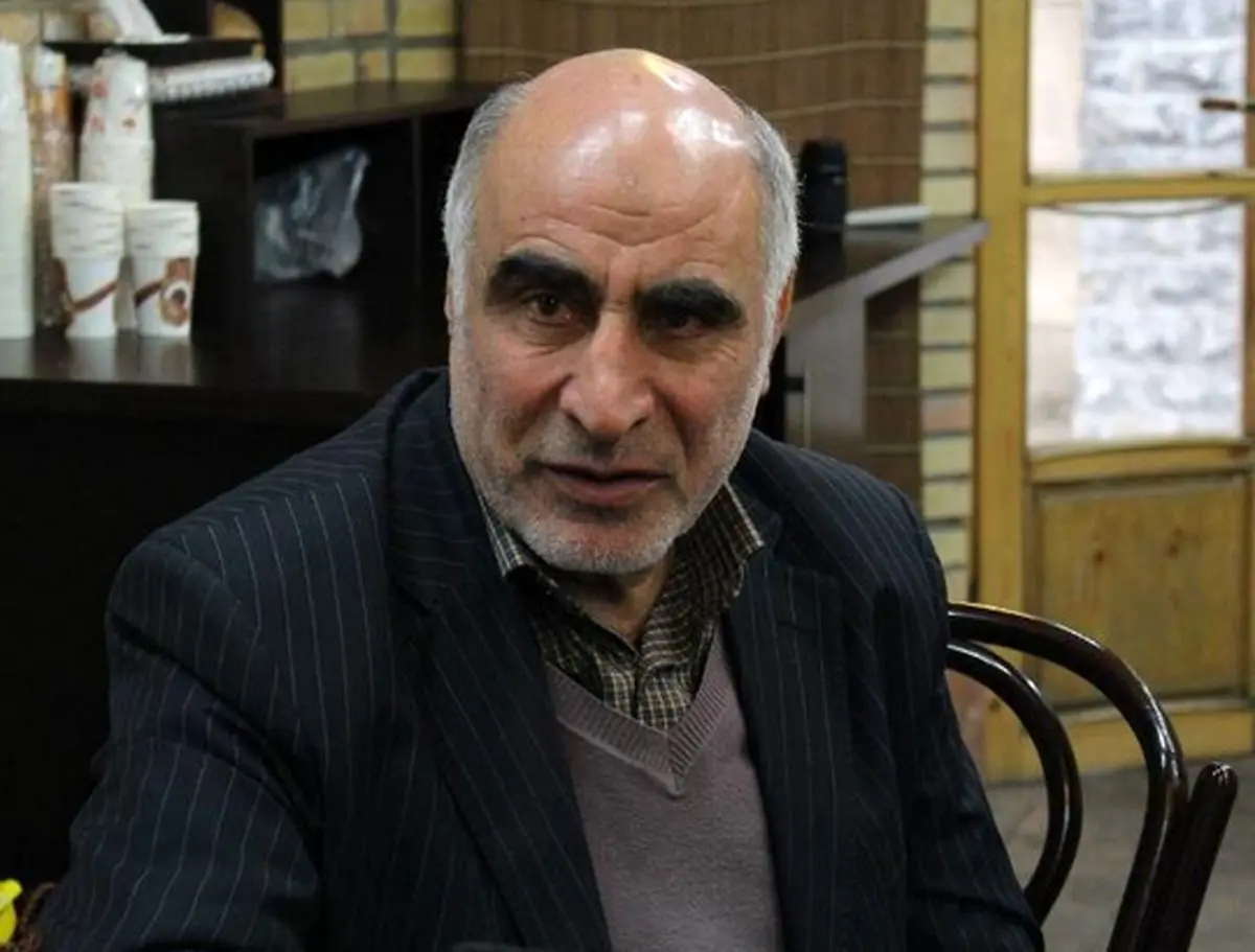 زمانی که رکود در کشور حاکم است مهار تورم معنی ندارد/ دولت اگر اقتصاد را واگذار نکند فساد بیشتر نیز می شود