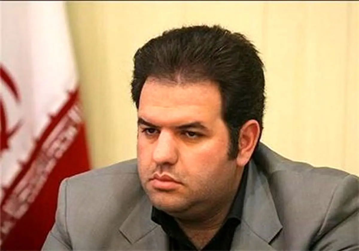 مدیرعامل سابق منطقه آزاد کیش: دستگیر نشدهام