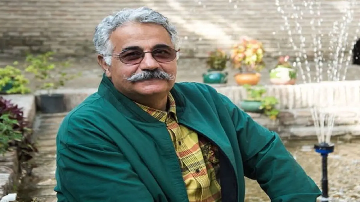 
اشتباه لفظی جالب واحدی در برنامه زنده!
