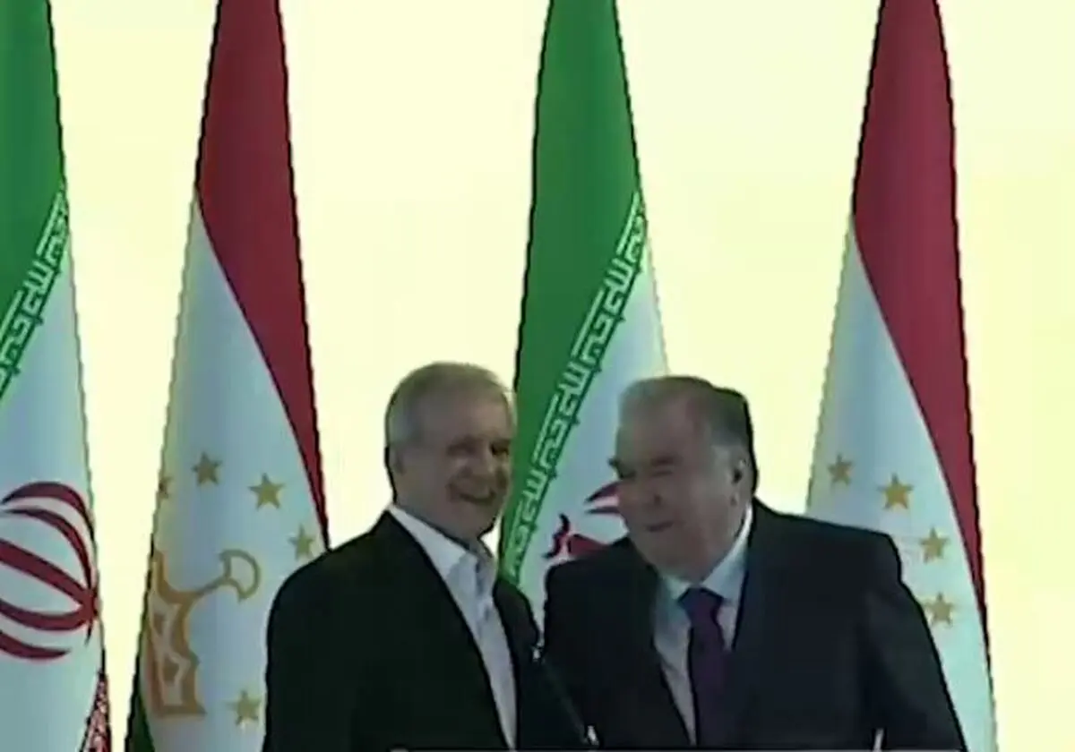 کمک ۳ هزار و ۶۱۰ تُنی تاجیک‌ها به ایران