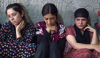 داعش زنان ایزدی را برهنه می فروشد