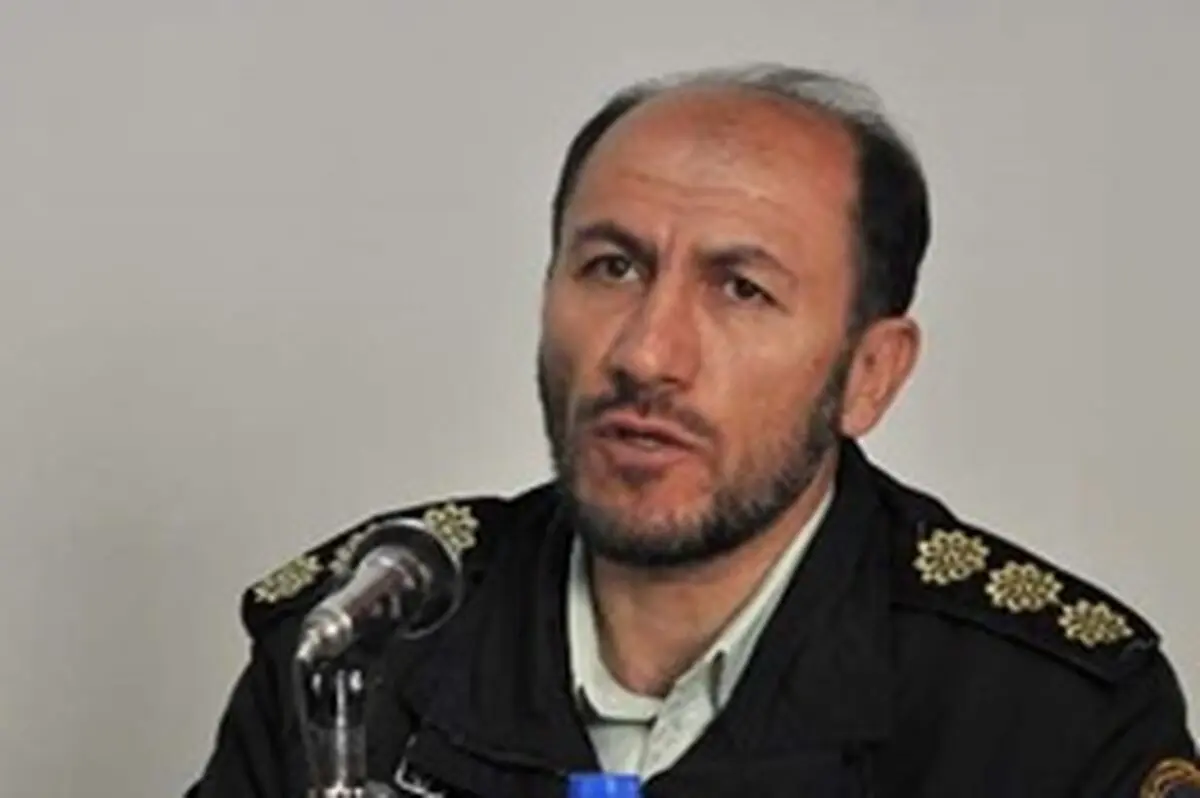 اقدام فداکارانه مامور راهور اصفهان در نجات دختر
۲ساله
از مرگ 