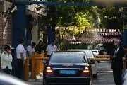 هدیه دانشجویان برای تولد ملکه انگلیس، فیلم «یتیم خانه ایران»