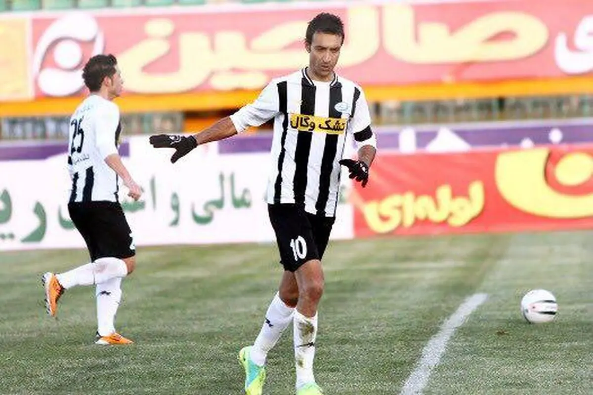 عنایتی مربی شد