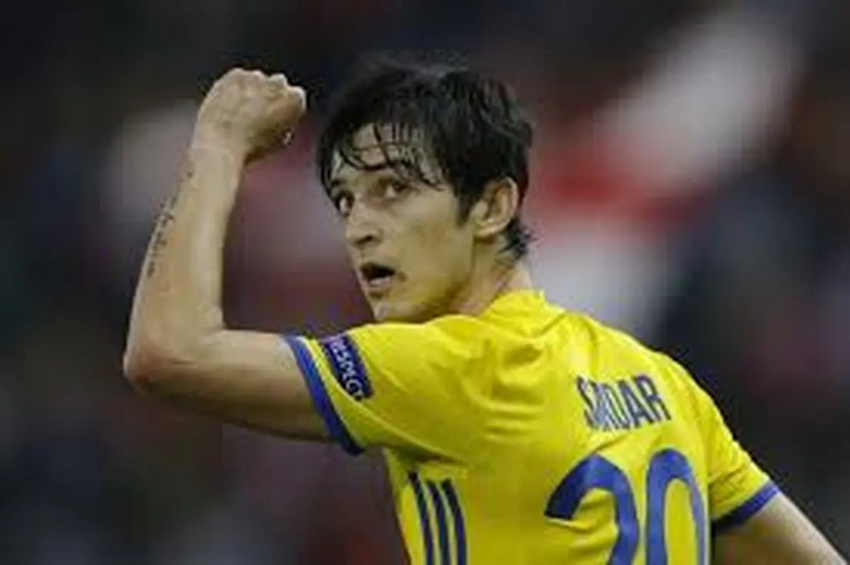 صحبت های صریح سرمربی روبین کازان در مورد سردار آزمون