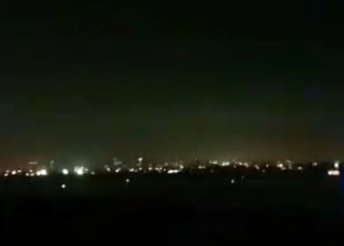 فرود بدون چرخ هواپیمای قشمایر در فرودگاه مشهد/ فیلم