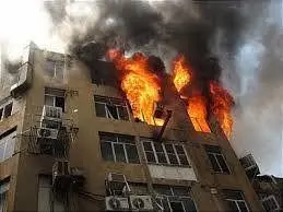  مصدوم در حریق ساختمانی در خیابان کارون تهران