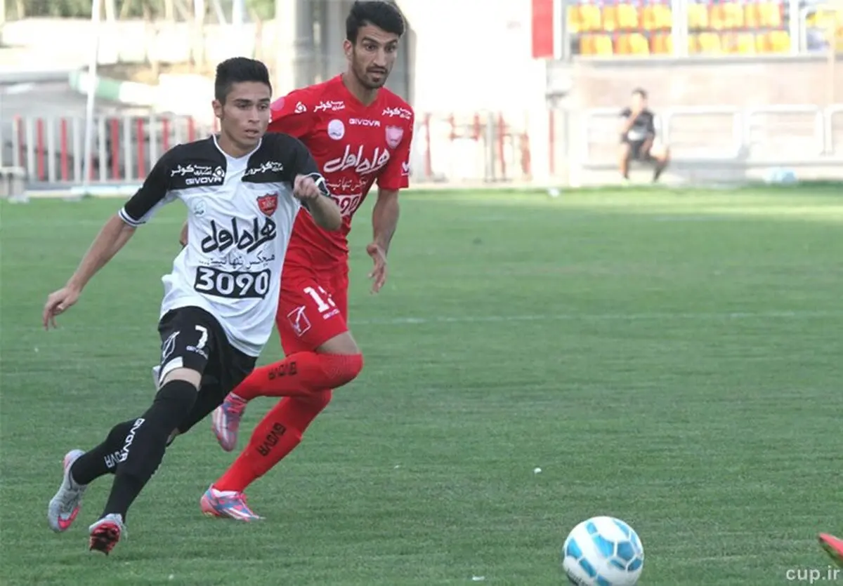 مهاجم پرسپولیس آقای گل نیم فصل شد