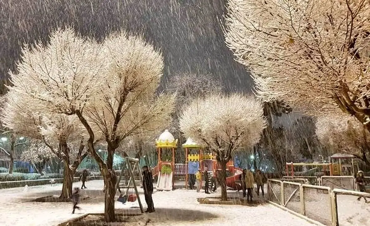 پاکسازی معابر اصلی و بزرگراه های پایتخت در اولویت برف روبی