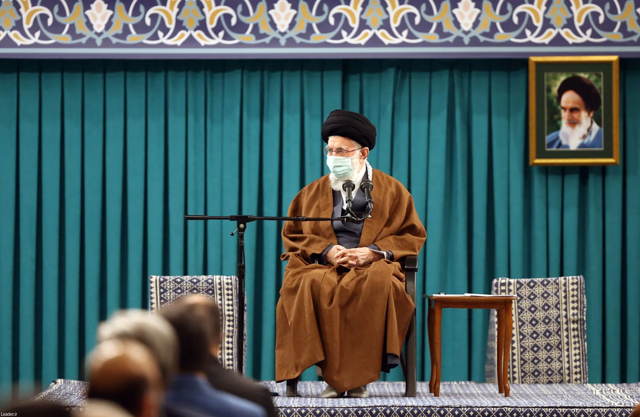 دیدار جمعی از مداحان اهل‌بیت علیهم‌السلام با رهبر انقلاب اسلامی/گزارش تصویری