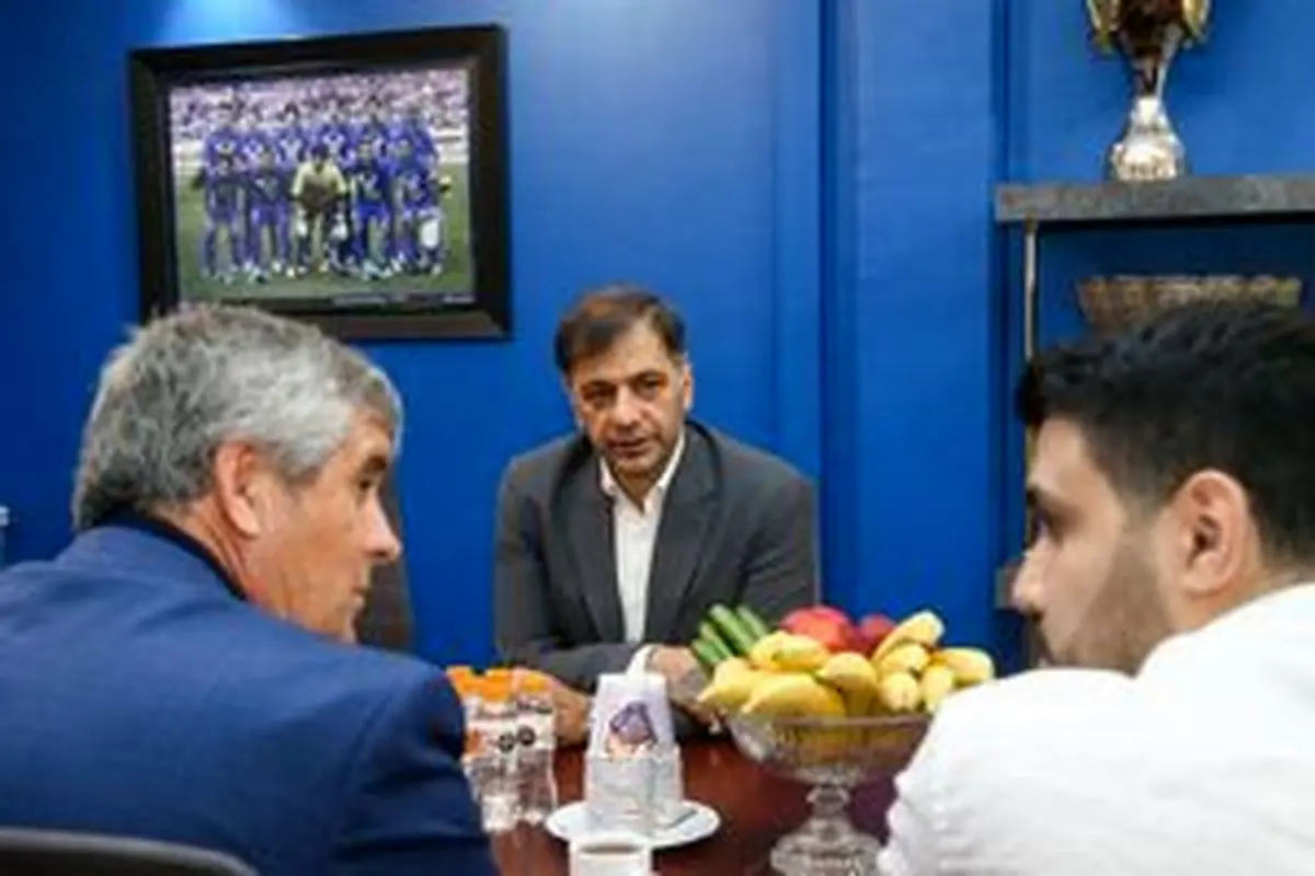 طوفان کریمی در باشگاه استقلال/ نجومی بگیران اخراج شدند!
