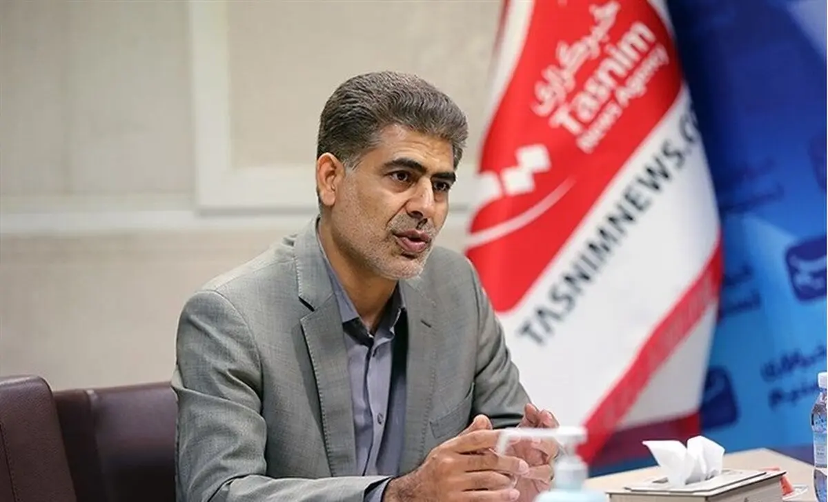  معلمان بازنشسته برگه‌های امتحانات نهایی تصحیح می‌کنند!