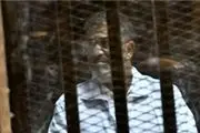 خودداری مرسی از ثبت حضورش در دادگاه