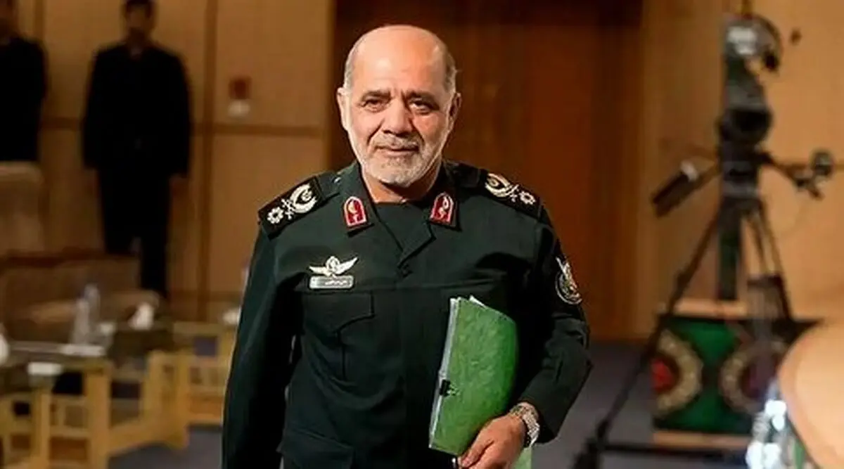 
مواضع نظامی فرمانده جدید اتاق جنگ ایران را ببینید

