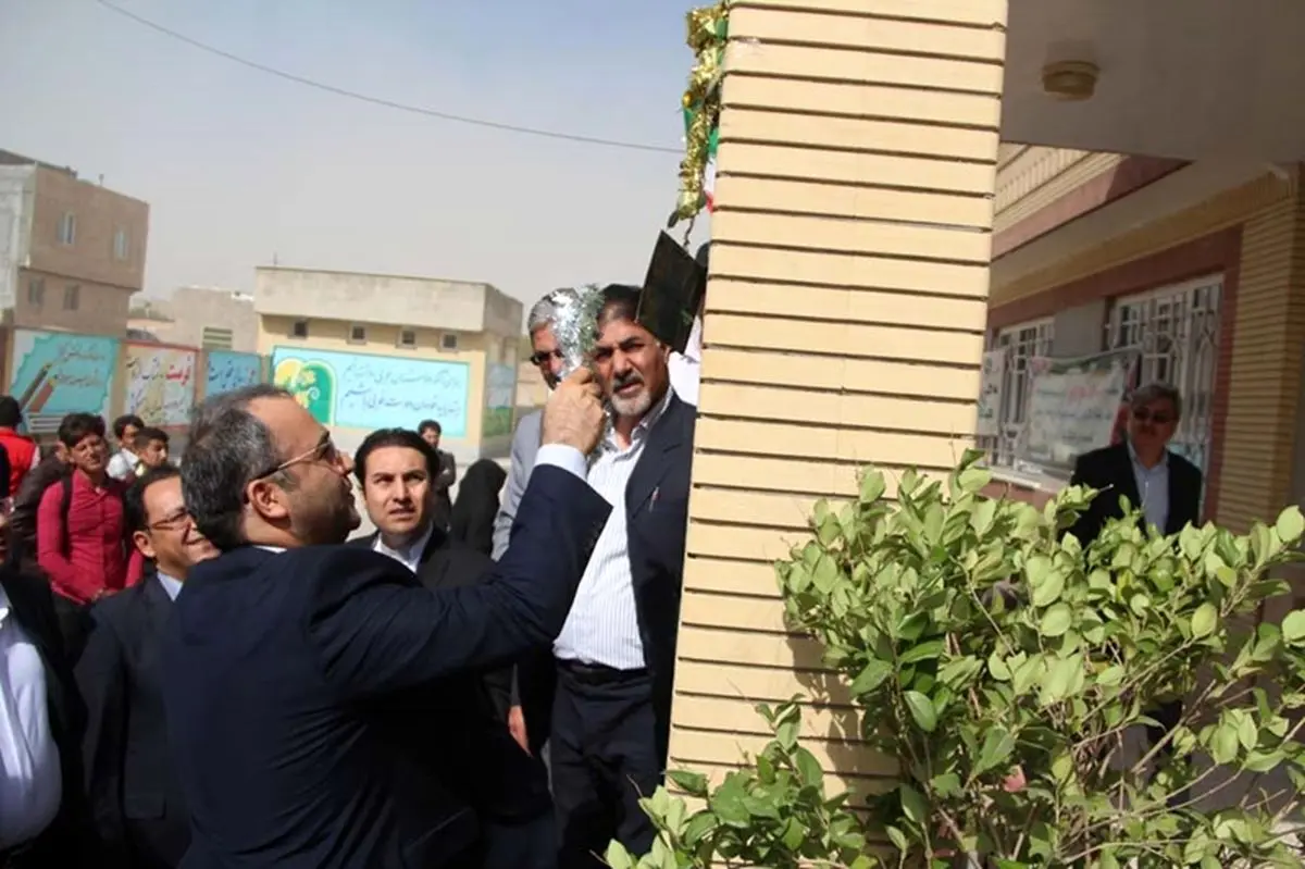 طنین انداز شدن آوای مهر و مقاومت مدارس شهدای بانک رفاه کارگران در 11 استان کشور