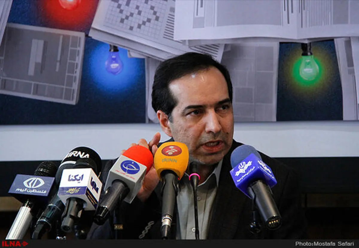 درباره نمایش خانگی منتظر تعیین تکلیف نهادهای فرهنگی بالادستی هستیم