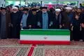فیلم کامل اقامۀ نماز بر پیکر «آقای شهید ایران» توسط فرزند ارشد ایشان