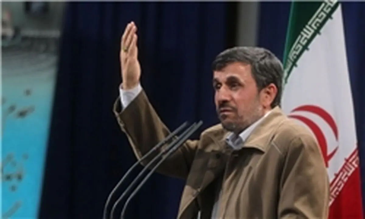 احمدی‌نژاد وارد همدان شد