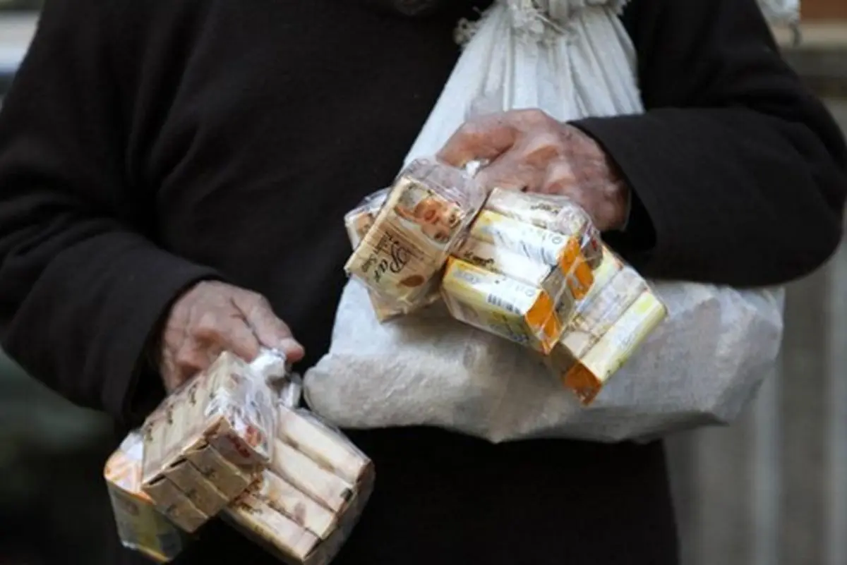 دستفروشی؛ از انکار تا واقعیت