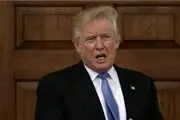 ترامپ خطاب به CNN: شما منبع خبر دروغ هستید/ عکس