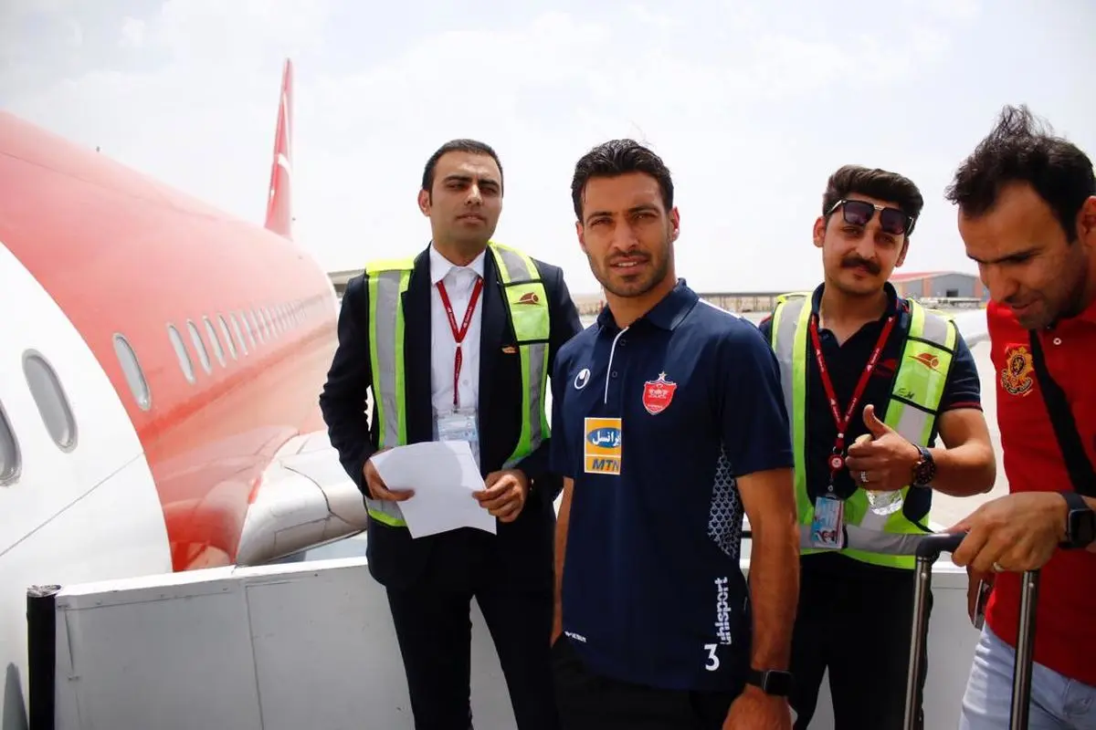 تاخیر در پرواز پرسولیسی ها