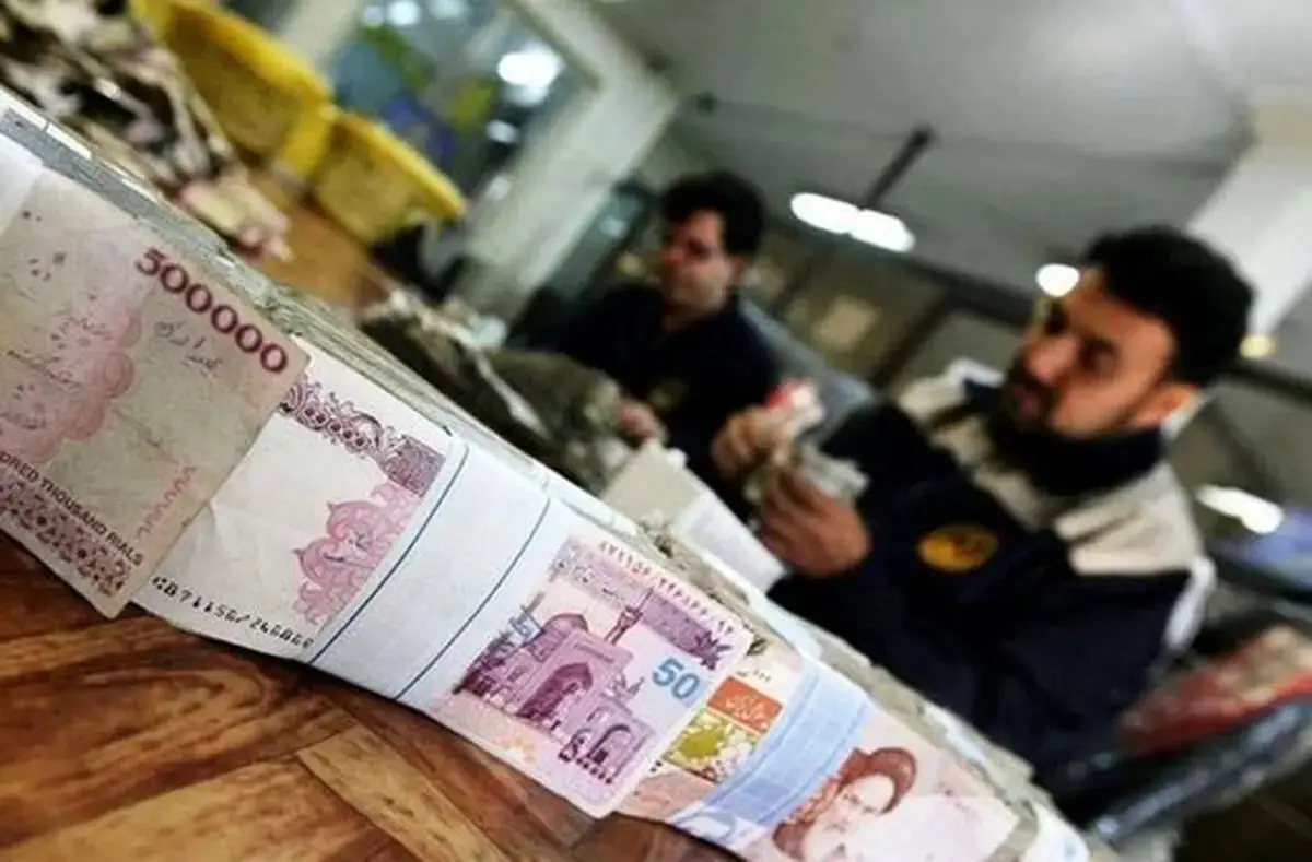 این کارمندان ۷۰میلیون حقوق میگیرند!