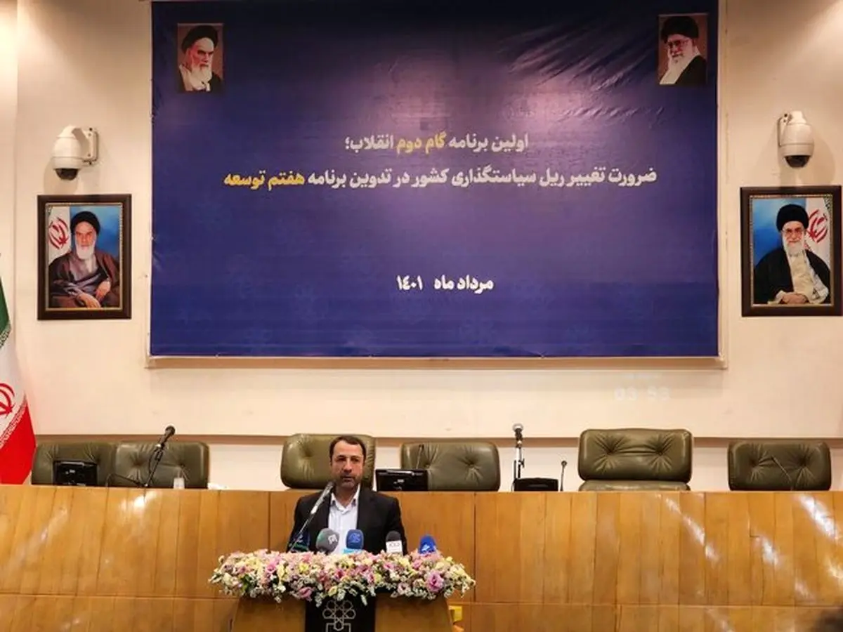 صالحآبادی: نیاز به اصلاحات اساسی در نظام بانکی داریم