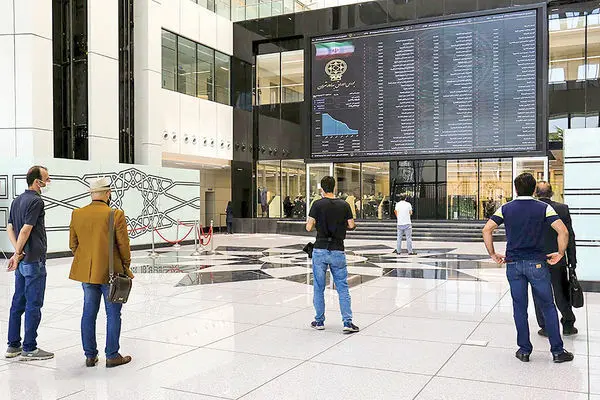 بورس در مدار تعدیل / خودرویی‌ها حرکت کردند