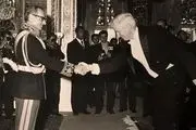 ماجرای تعظیم پدر ترامپ در مقابل شاه ایران؟
