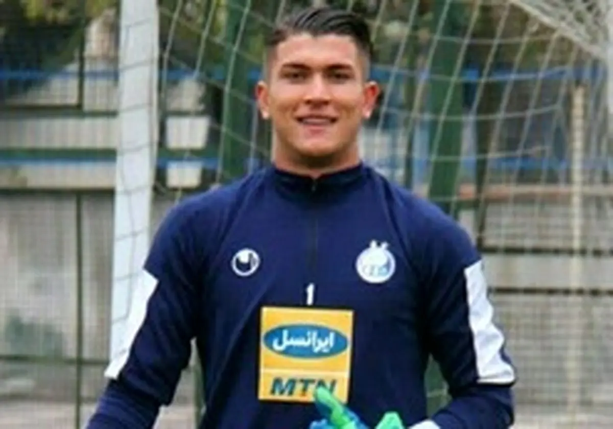 دروازه بان استقلال، به پرسپولیس پیوست
