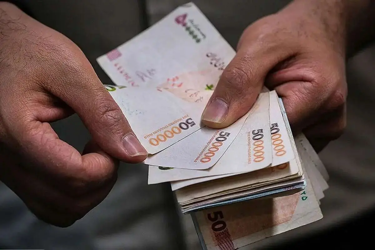 حقوق کارمندان دولت تغییر می‌کند؟