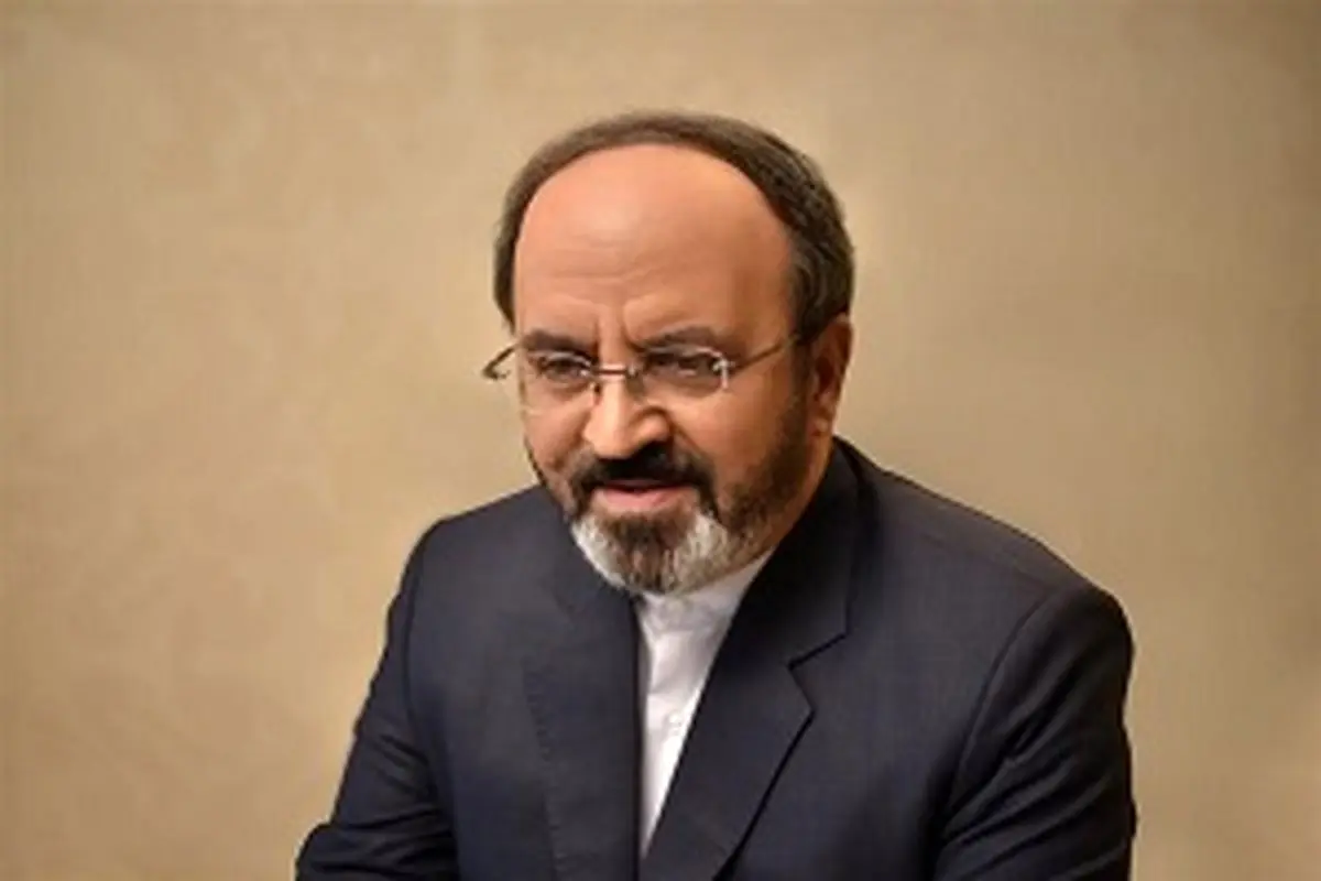 مربی مثل شفر نباید دغدغه خودرو و اینترنت داشته باشد