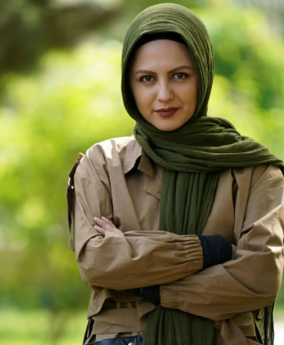 تیپ ساده و دلنشین بازیگر خانه امن /عکس