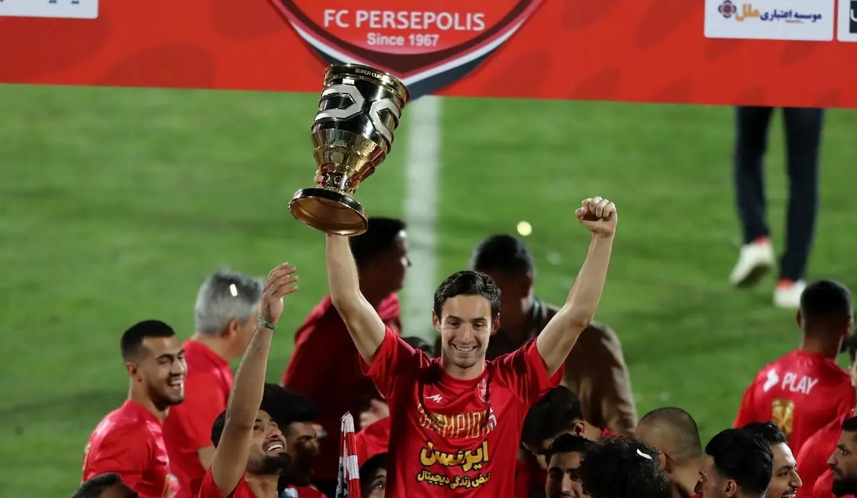 گولسیانی و روز خاص در پیراهن پرسپولیس

