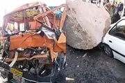 باز هم تصادف زنجیره ای و سقوط سنگ بر روی خودروها در خمینی شهر + تصاویر