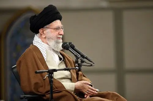 جمعی از کارگران با رهبر معظم انقلاب دیدار کردند/گزارش تصویری