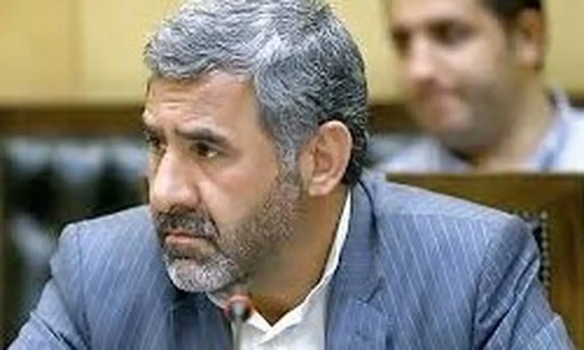 آنهایی که گفتند بعد از بنزین فقط 4 درصد گرانی داریم، به مجلس گزارش دهند