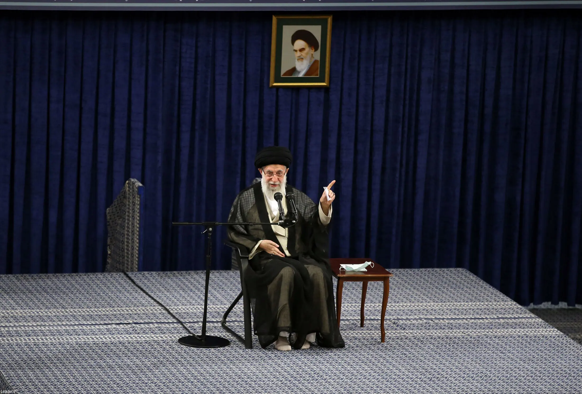 کارگزاران حج و زیارت با رهبر انقلاب دیدار کردند/گزارش تصویری