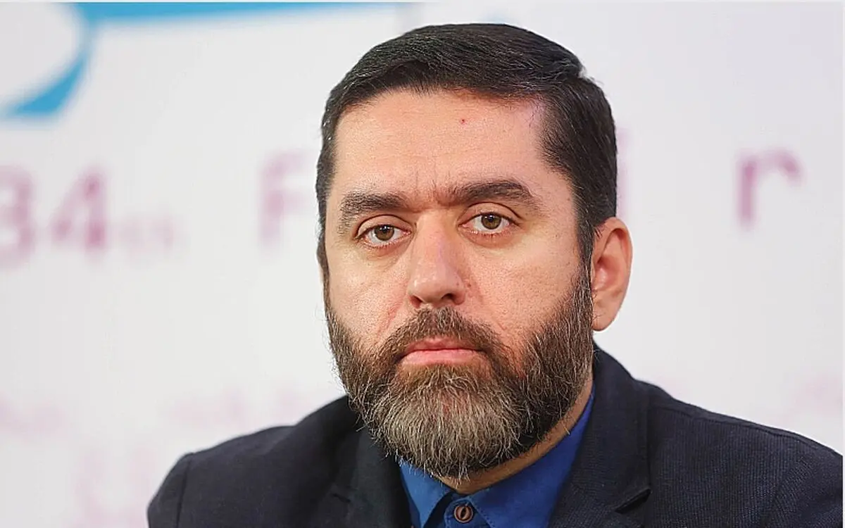 معنای بپا گذاشتن برای خانواده قالیباف در سفر شخصی چیست؟