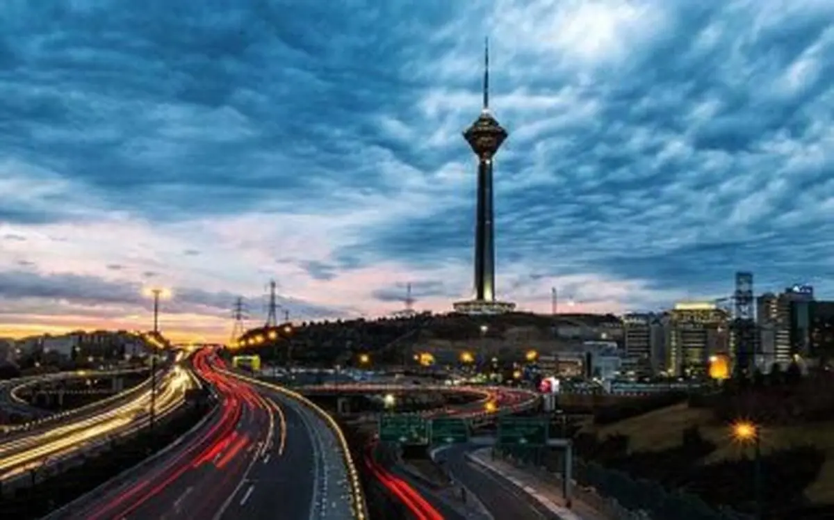 برگزاری مسابقه پرش ایستگاهی از فراز برج میلاد در دهه فجر