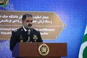 دریادار ایرانی: نیروهای فرامنطقه‌ای به دنبال ناتوان نشان دادن کشورهای منطقه هستند

