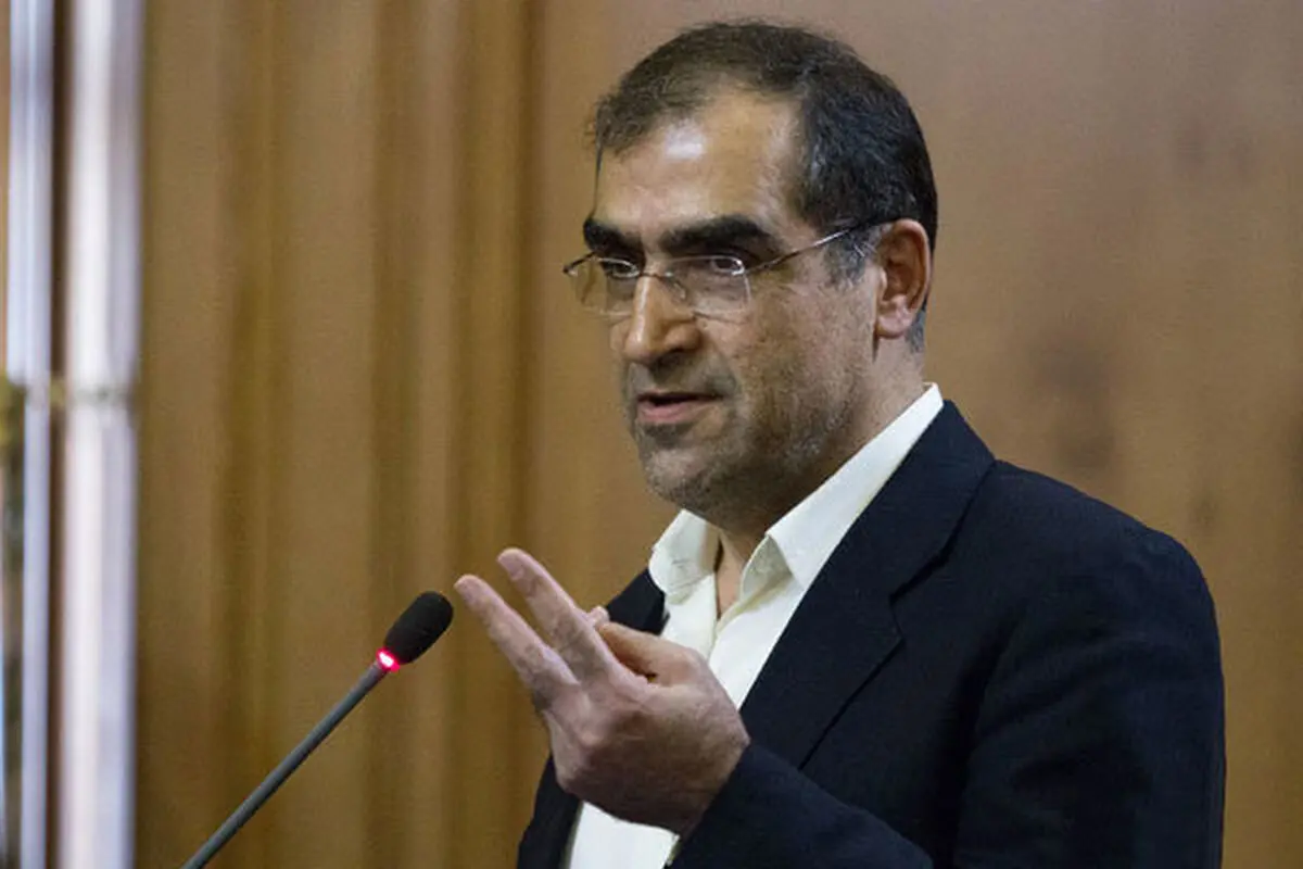 وزیر بهداشت وارد کرمان شد