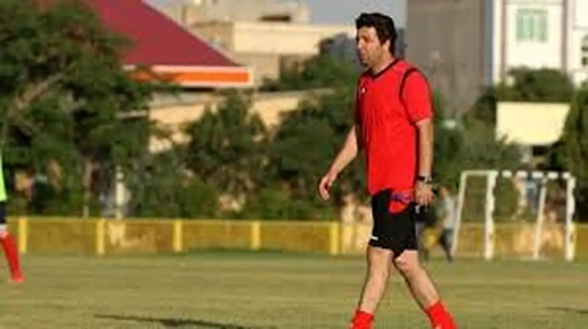 حلالی: پرسپولیسیها باید نساجی را جدی بگیرند