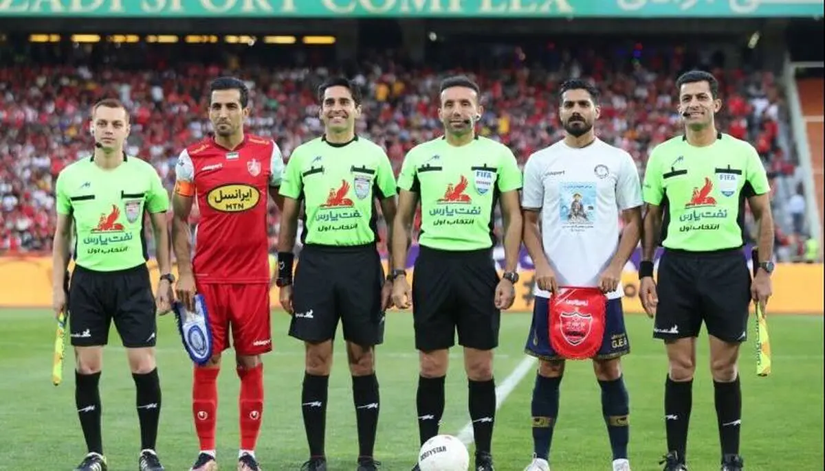 حواشی بازی پرسپولیس و گل گهر/ تی‌شرت خاص گل‌گهری‌ها در مصاف با پرسپولیس