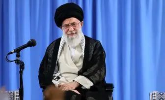 عکسی از دیدار حضرت آیت‌الله مجتهدی تهرانی با رهبر انقلاب 