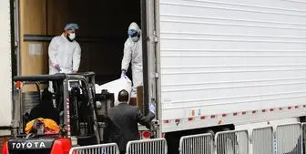 استفاده از کامیون‌های یخچال‌دار در منهتن برای نگهداری اجساد قربانیان کرونا

