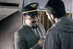 سقوط هواپیمای "مهران مدیری" و چند بازیگر دیگر! /فیلم
